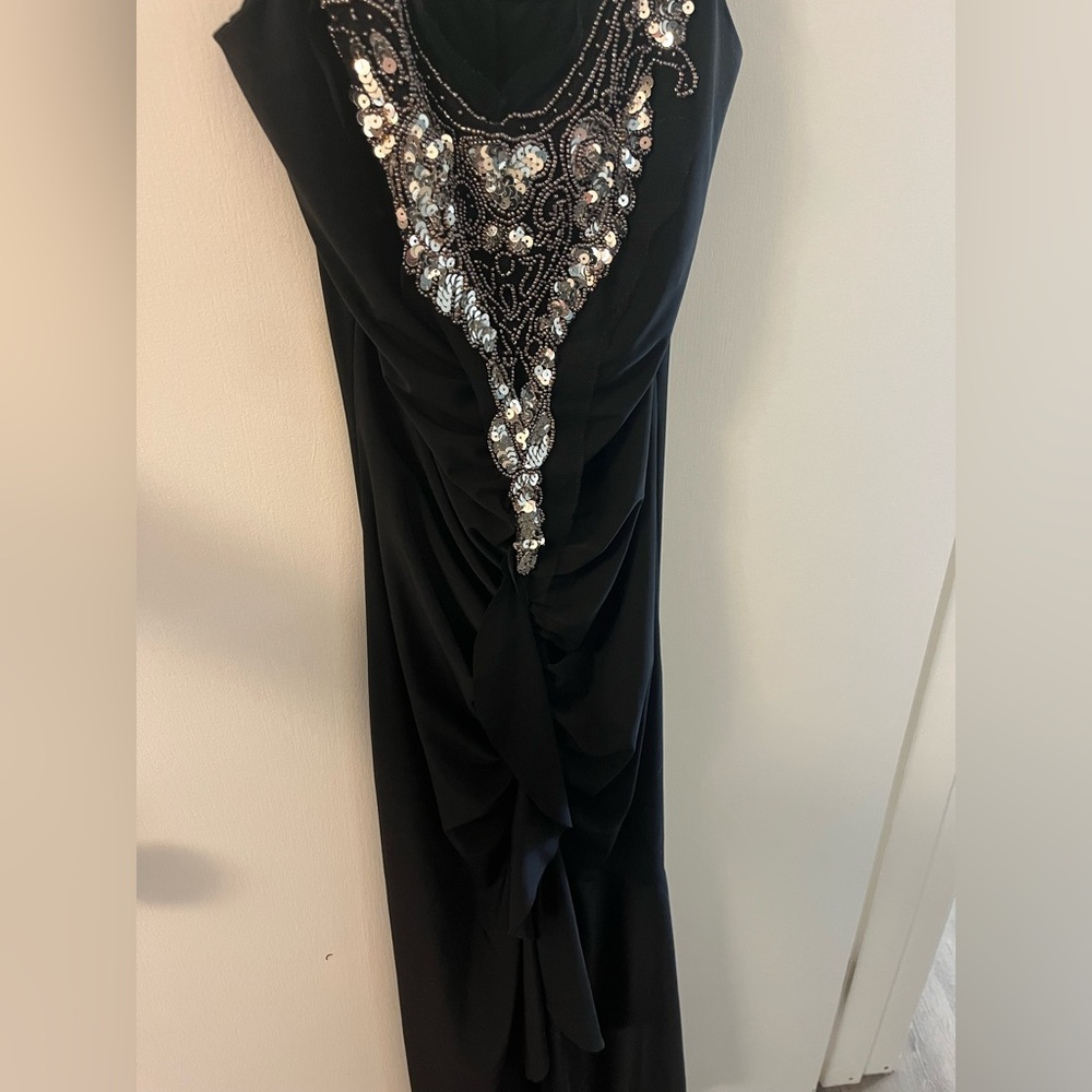 Fancy dress for prom/ outing/ wedding - Picture 4 of 6